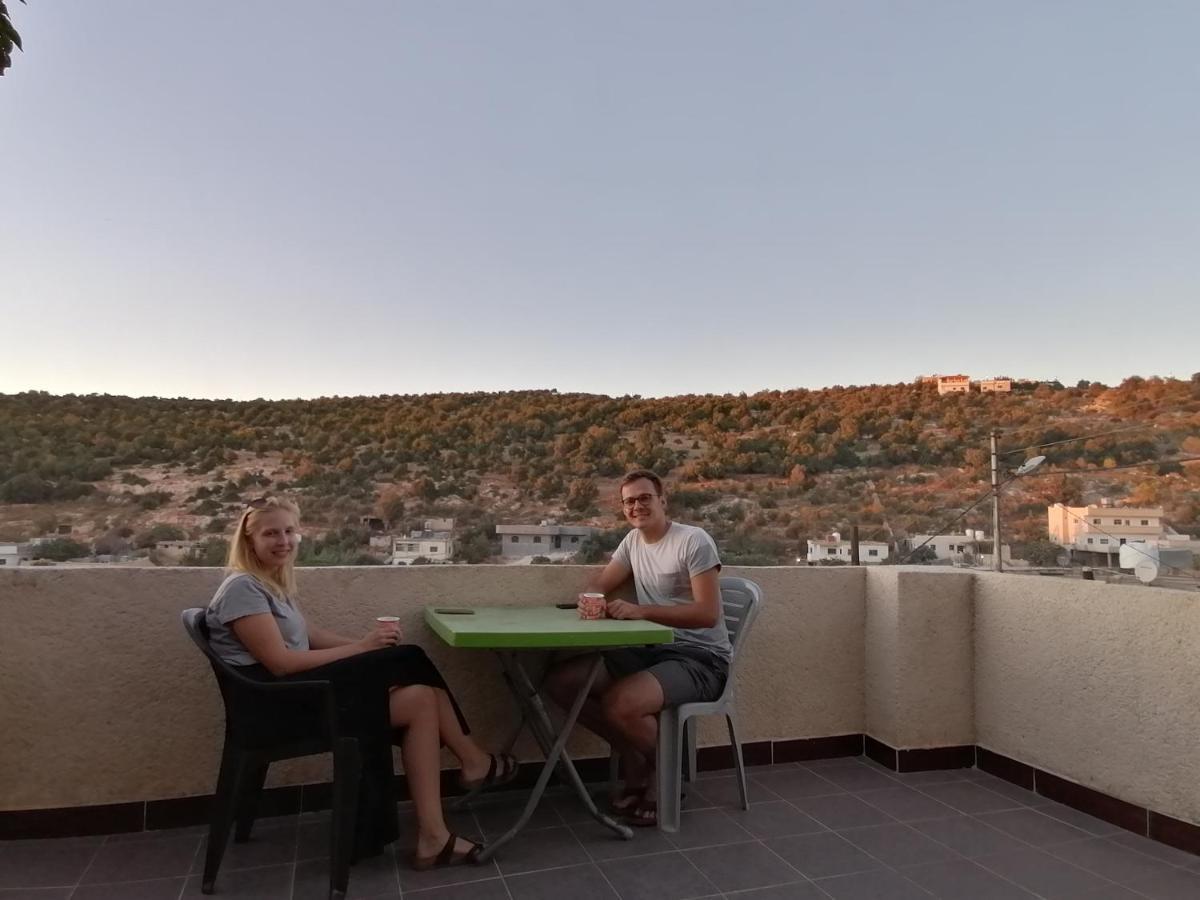 Mhna Guest House Ajloun Luaran gambar